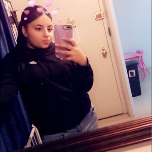 Meet your Posher, Priscila